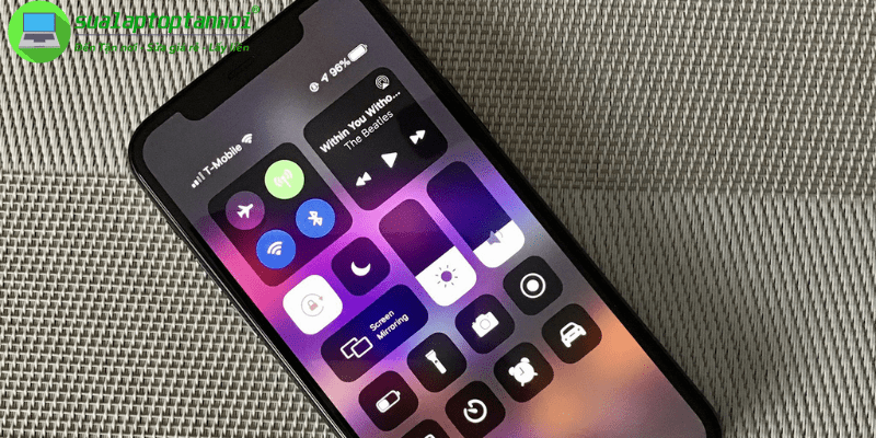 Cách Sửa iPhone Bị Mất Loa Ngoài Ai Cũng Làm Được 1 Cac dau hieu va nguyen nhan iPhone bi mat loa ngoai
